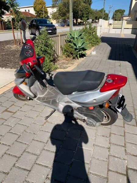 Sym scooter