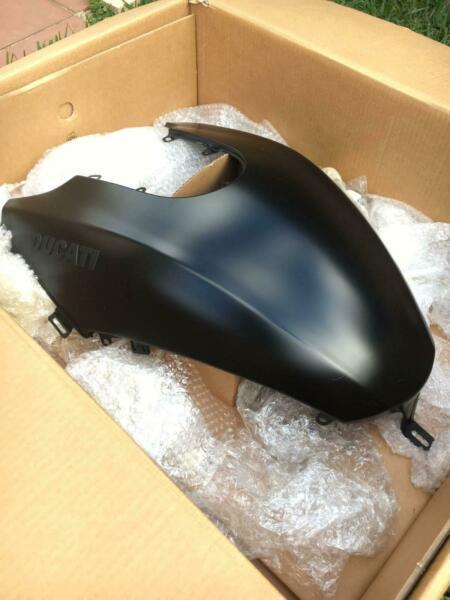 Ducati Diavel MY16 Tank Cover (Part Only)