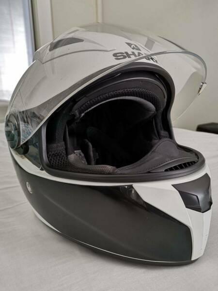 Shark Vision-R Series 2 Motorcycle Helmet White/Black XS