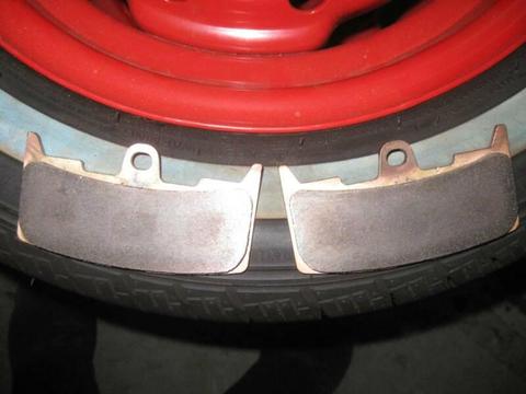 NEW BUELL FRONT BRAKE PADS