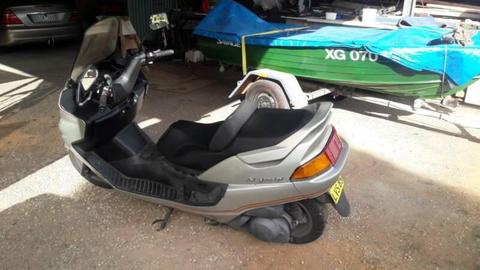 Yamaha YP250 Scooter