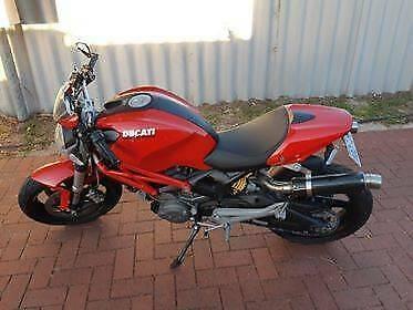 Ducati monster 696 Price to sell quick!!