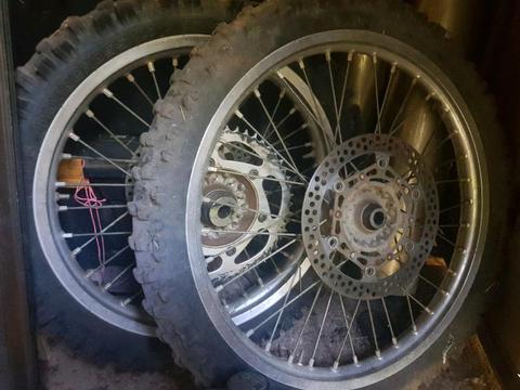 Yz 250 rims and tires