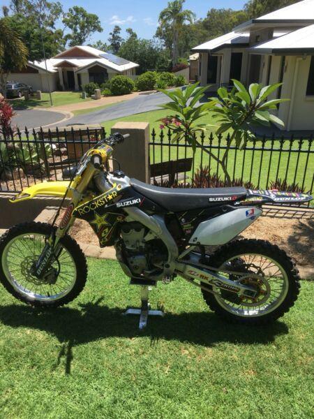 2011 RMZ450