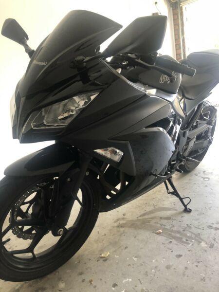 Ninja 300 ABS black