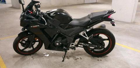 Honda CBR300R ABS