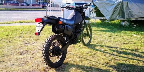 Suzuki DR200SE 200cc dirt pit trail bike [WITH COMPLIANCE PLATE]