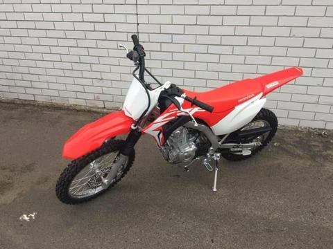 THE ALL NEW 2019 CRF125F FUEL INJECTED