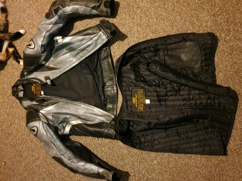 Leather motorcycle jacket *price reduced *
