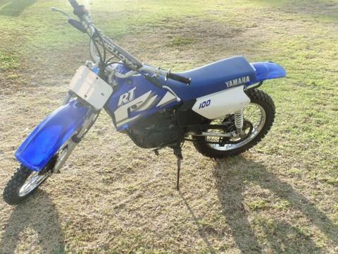 Yamaha RT100 4 stroke Motorbike