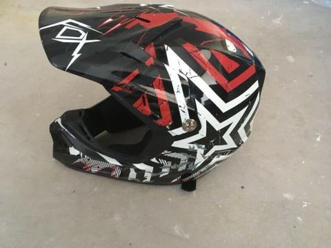 Fox v3 helmet M