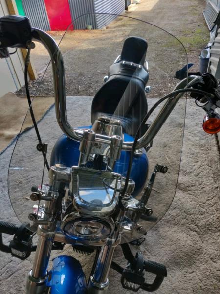 Harley Davidson wind splitter windshield 19 inch