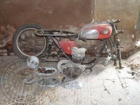 1961 VINTAGE BSA C15 MOTORCYCLE PROJECT