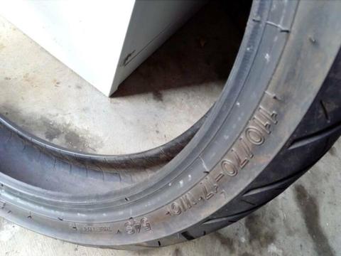 Motorcycle tyre irc 110\70 r17