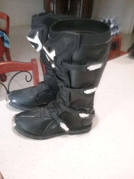 Motorcycle boots NEW