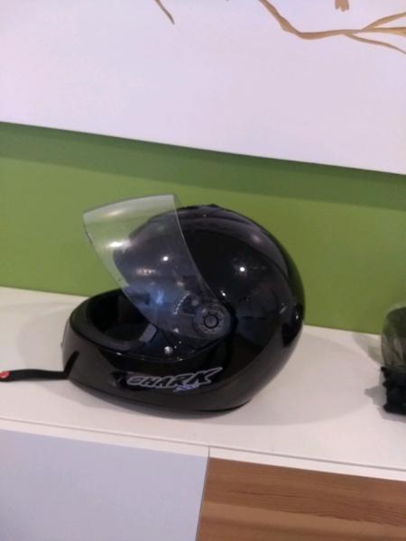 motorcycle helmet (small, 55-56)