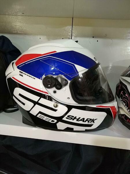 Shark motorcycle helmet size xl