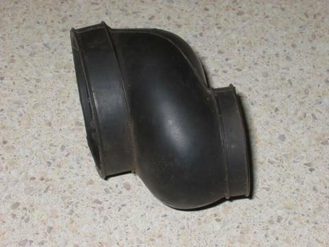 YAMAHA DT175 CARBY TO AIRBOX RUBBER 3J1 1980 MODEL AND 1981 ALSO DT125
