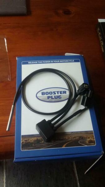 triumph motorcycle booster plug