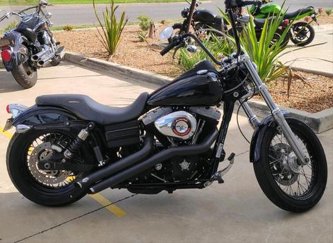 Harley Dyna Street Bob 2011