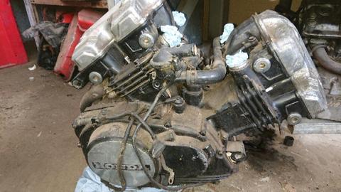Honda vf750 engine motor frame parts
