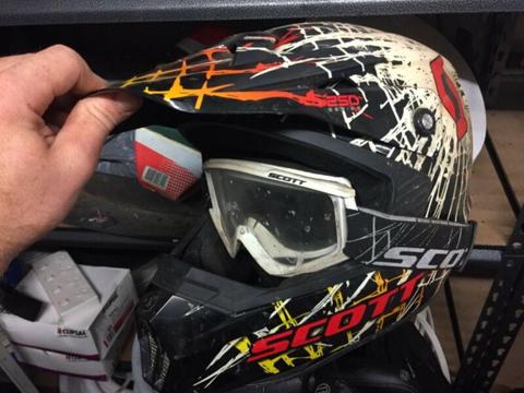 Motorbike helmet and goggles
