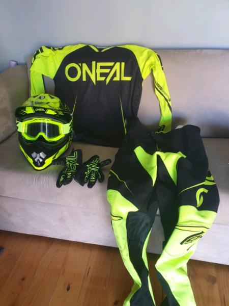 Full Oneal motorcross/enduro gear set