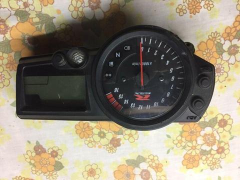 GSXR 750 instuments tacho speedo gauges