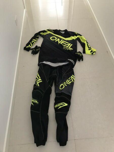 Oneal mx gear pants top gloves moto cross
