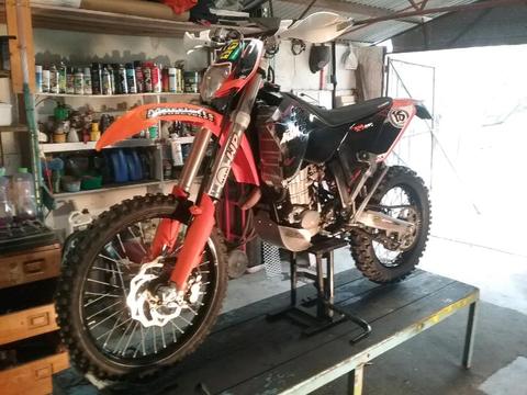 2008 KTM 530 exc, 70hrs old, one owner, extremely neat bike