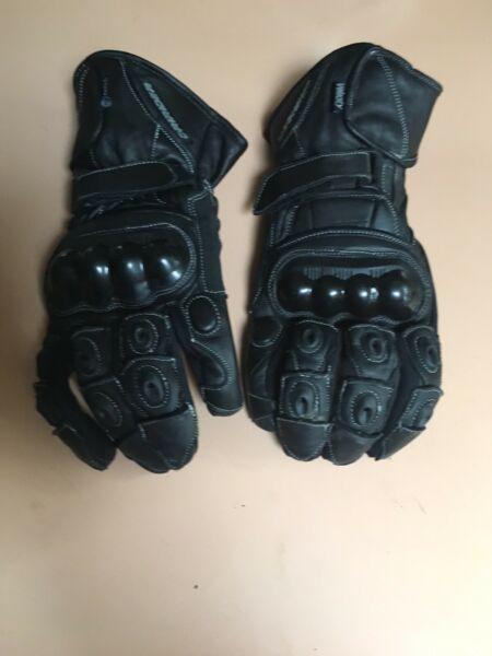 Ladies/ children's leather motorbike gloves