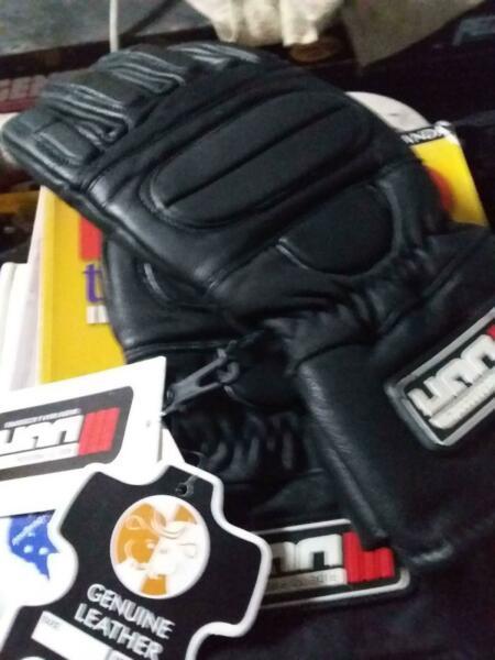 motor bike gloves new L