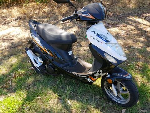 Moped mci scooter