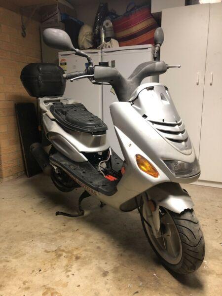 125cc scooter moped