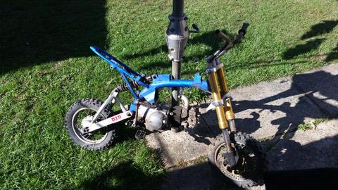 pitbike frame has motor good for parts Does not run