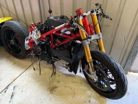 ducati 1198 and 848 parts