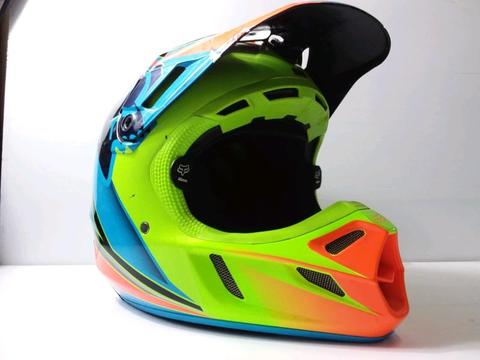 Fox V4 Carbon Size XL Motorcycle Helmet