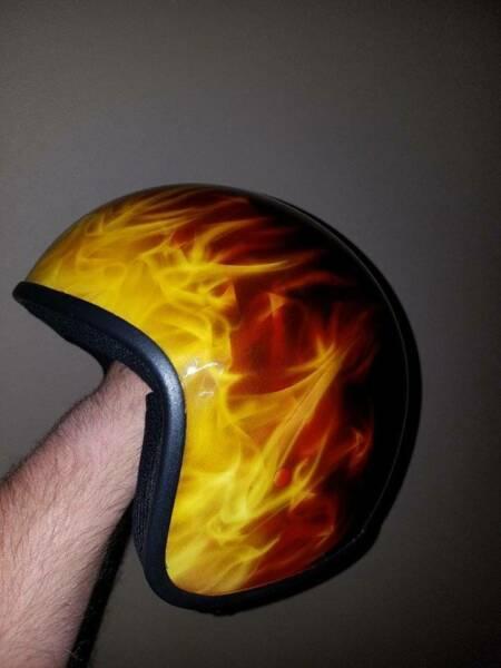 Real fire custom painted new motorcycle helmet. size: Large