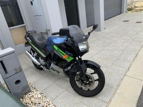 Kawasaki GPX250 - Perfect bike for a new rider