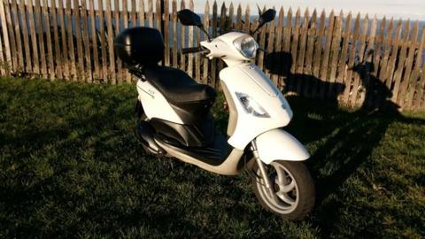 Scooter Piaggio Fly 125 2008, GREAT CONDITION, LOW KMS, LONG REGO