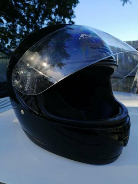 M2R Motorcycle helmet