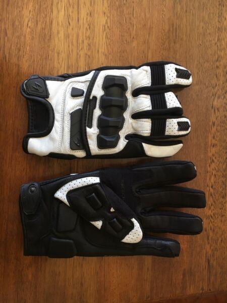 Motorcycle gloves scorpion klaw ll brand new