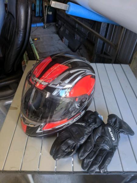 RJAYS helmet and gloves