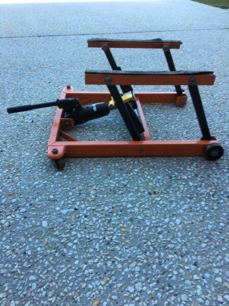 Harley Davidson Bike Lifter