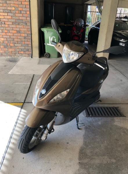 Piaggio Fly 150ie scooter Rego 2020 March