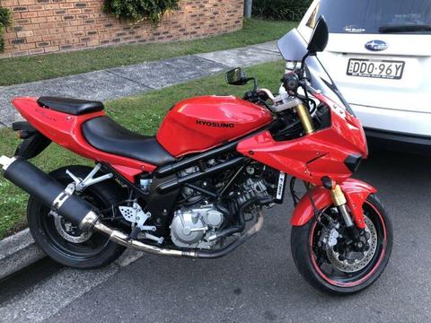 Hyosung GT650S LAMS *VERY CLEAN*