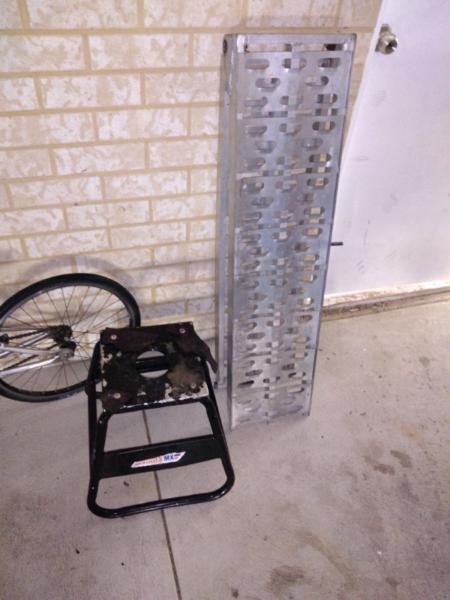 For sale motorbike stand and ramp
