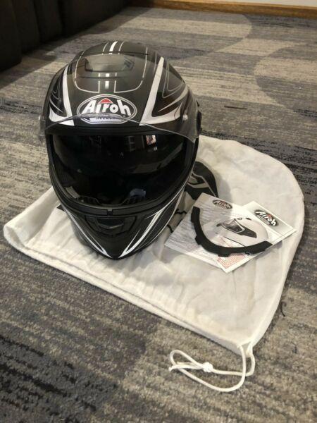 Airoh motorcycle helmet S