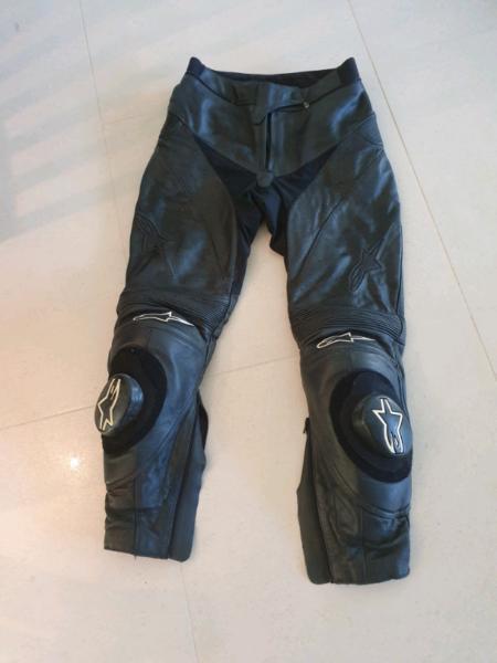 Ladies leather motorcycle pants