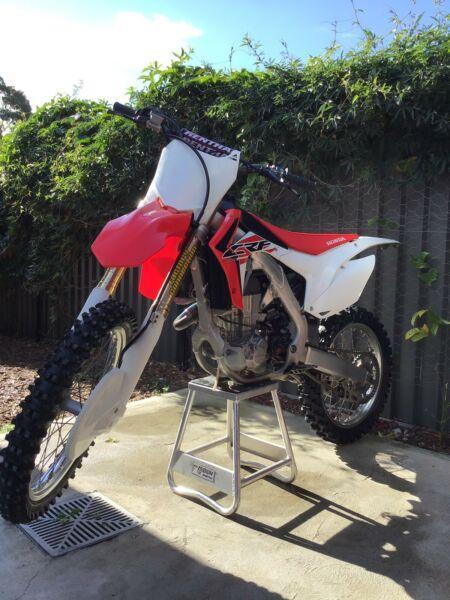2016 CRF450R (one owner)